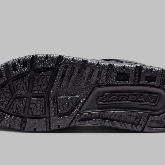 Mixed with multiple Jordan’s 3, 4, 5, and 6 - Picture 6 of 8